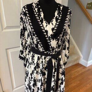 Cabi X-Factor Dress #6369 | Size M | Removable Self-Tie Belt | Never Worn